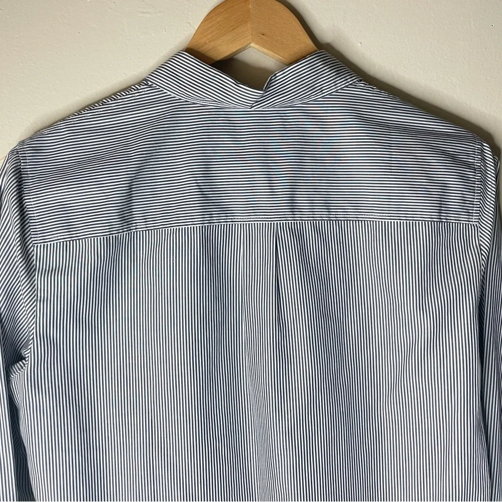J.Crew women gray striped long sleeve button down shirt